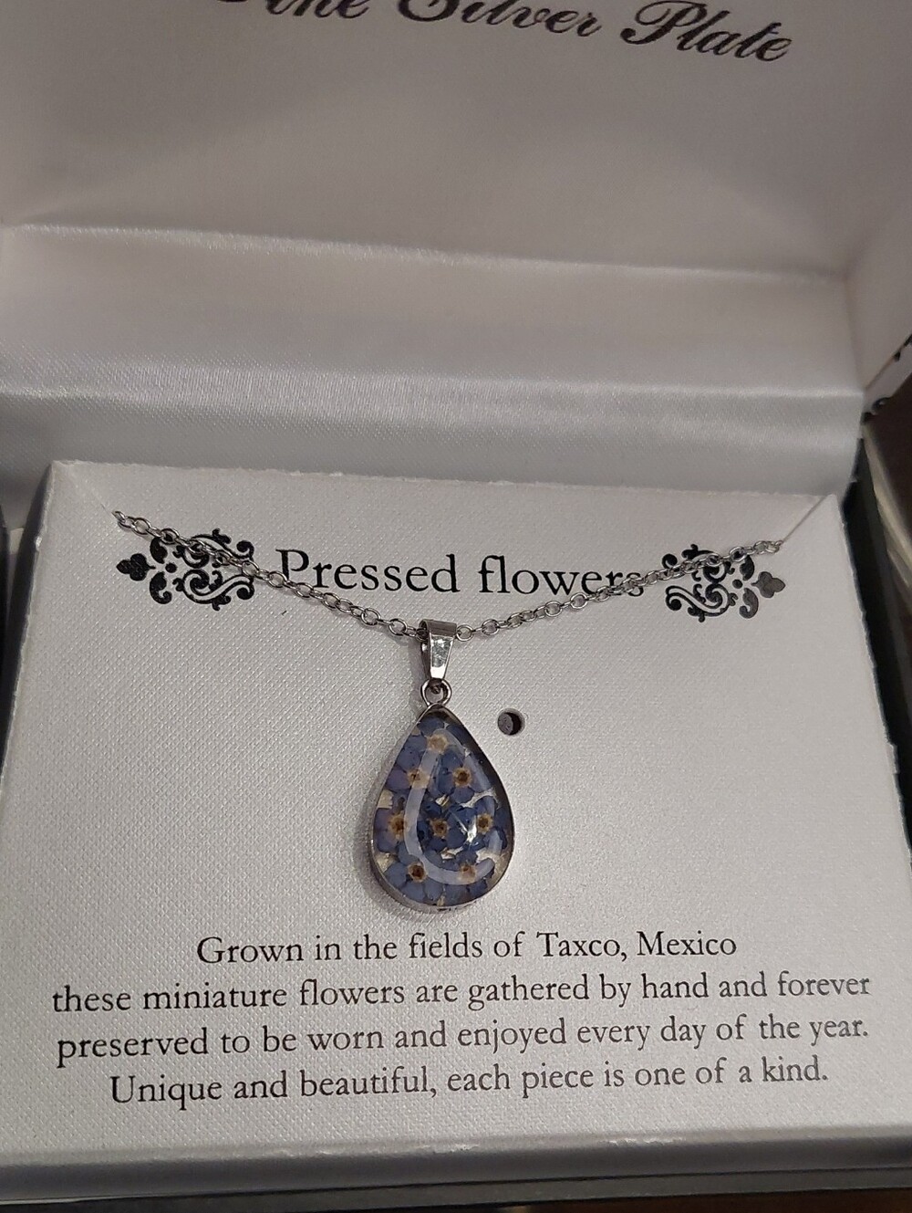 Pressed Flower Teardrop Pendant Necklace - Blue NWT